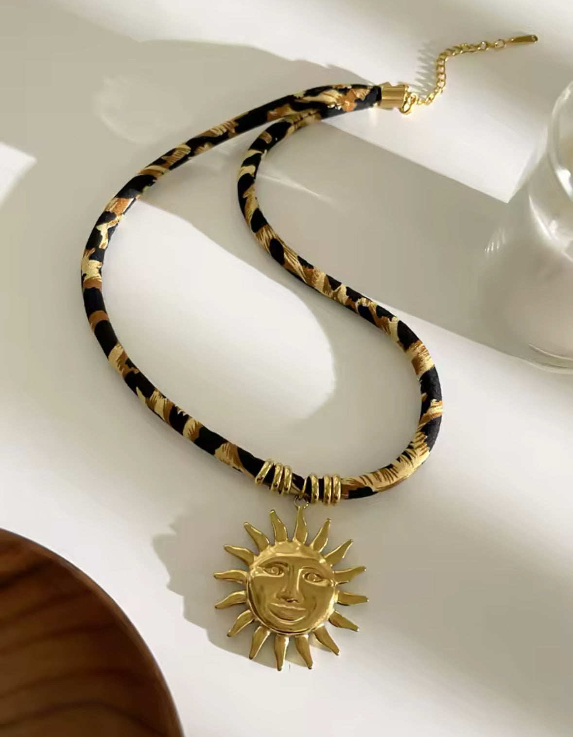 Lepoard necklace with single pendant