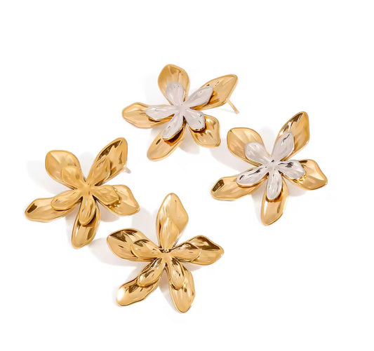 Flower earring